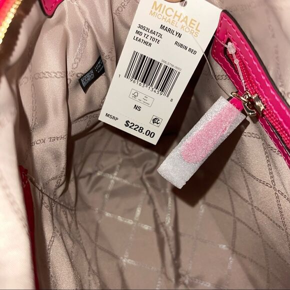 Michael Kors Marilyn Large Leather Tote - Picture 8 of 9